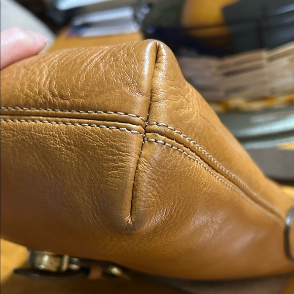 Mulberry Leather Crossbody Bag - Picture 6 of 11